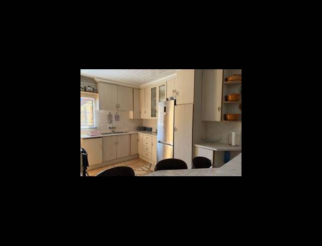 4 BEDROOM HOUSE FOR SALE IN CHANTELLE